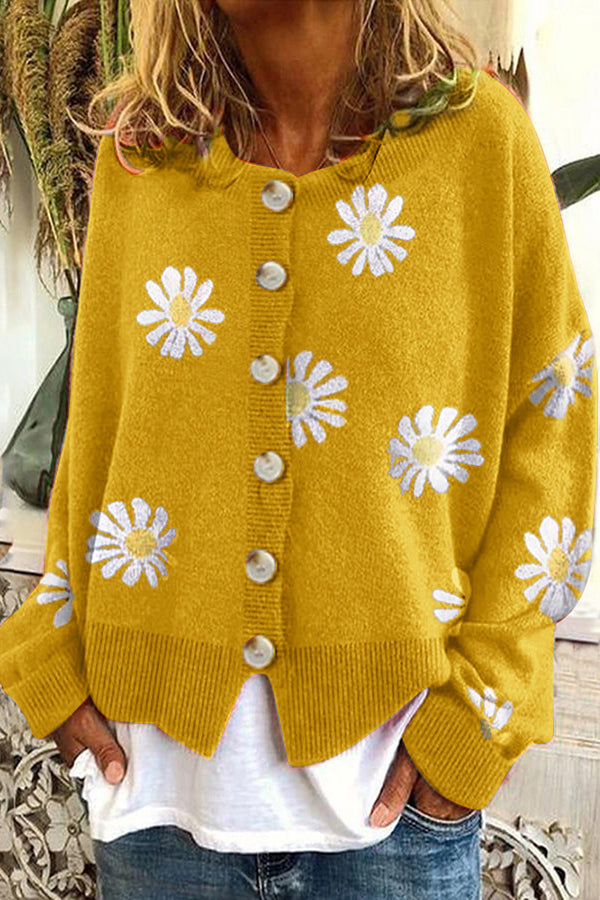 Round Neck Floral Embroidery Knitted Sweater Cardigan