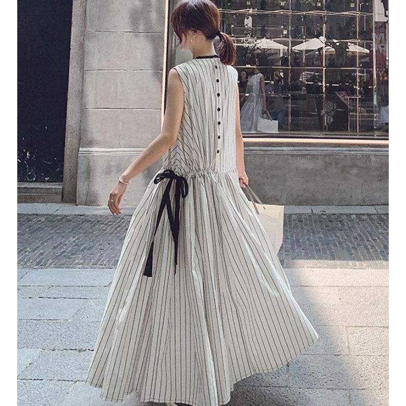 Robe longue chic à rayures et cordon de serrage 