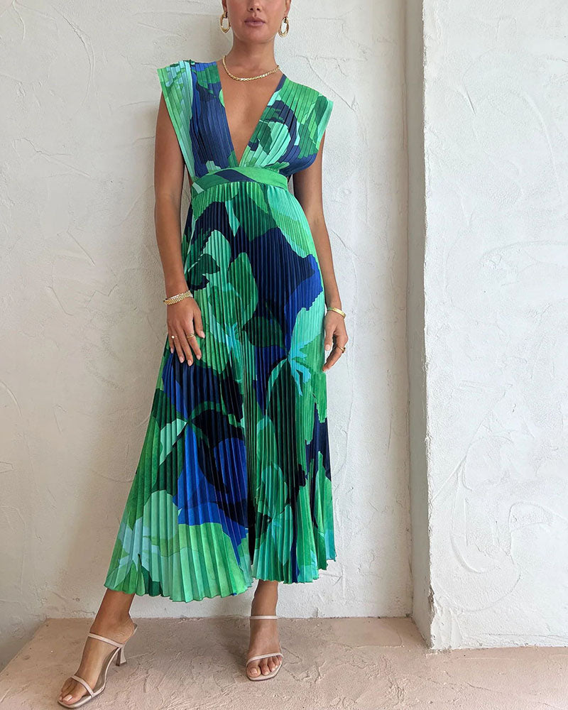 Pleated Sleeveless Midi Dress In Green