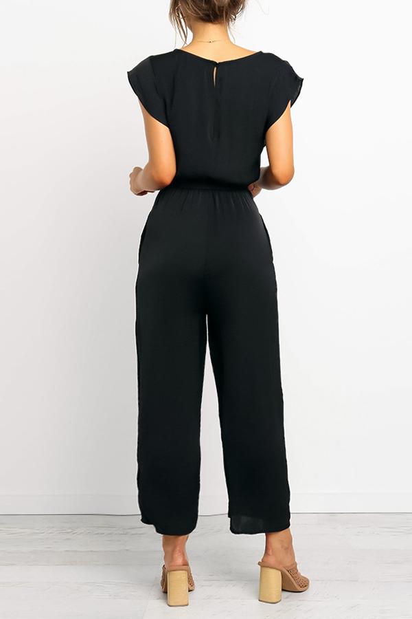 Basic-Jumpsuit aus Chiffon mit Schnürung und V-Ausschnitt