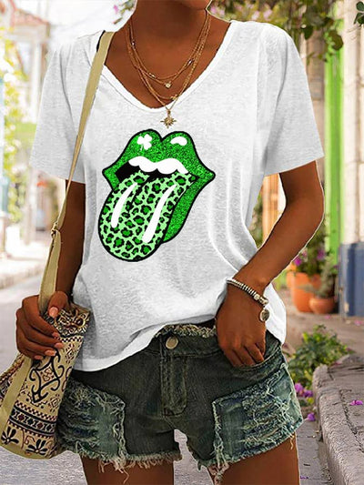 T-shirt décontracté à col en V imprimé pour femme St Patrick's Day Dripping Lips Shamrock Lips 