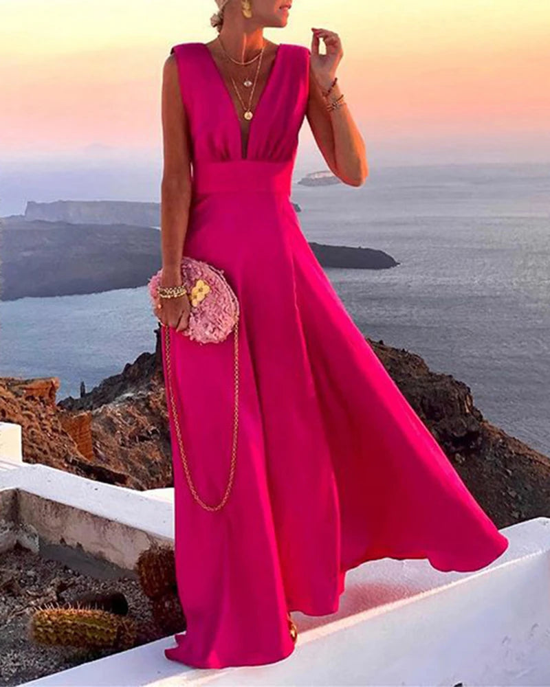 Sleeveless v-neck dress in solid color