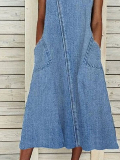 Robe en jean délavé sans manches à col rond 