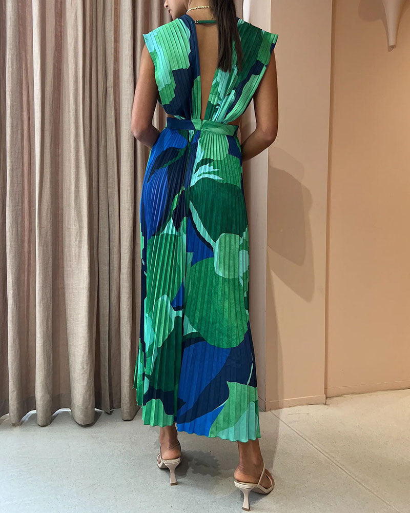 Pleated Sleeveless Midi Dress In Green