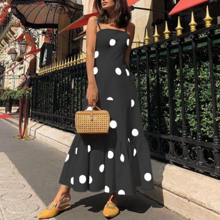 Robe à col une ligne à la mode avec bretelles à pois 