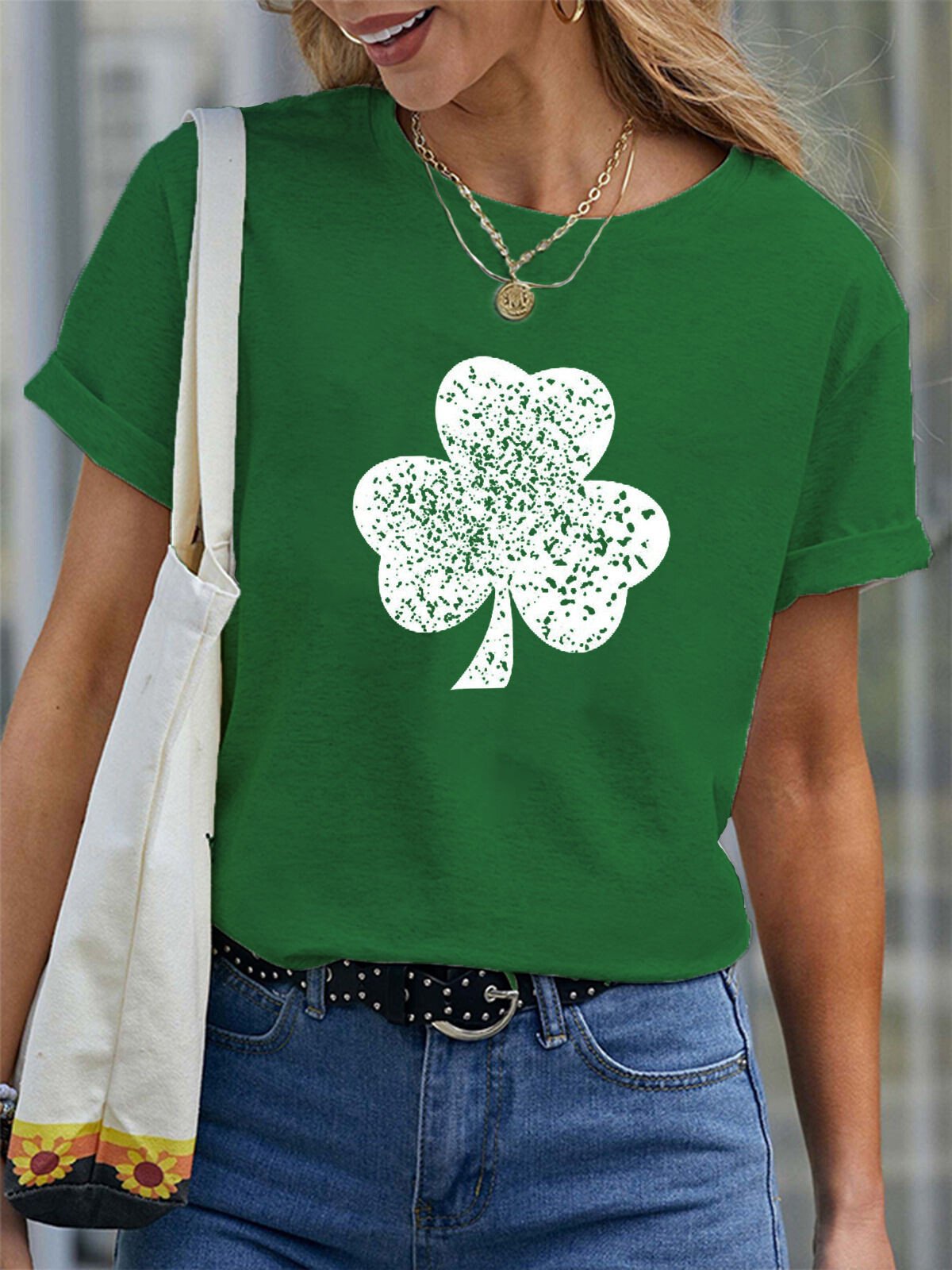 Damen T-Shirt mit Rundhalsausschnitt, St. Phra Heart Shamrock 