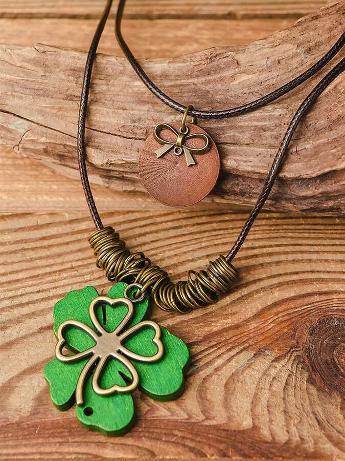 Collier à double pendentif trèfle de la Saint-Patrick 