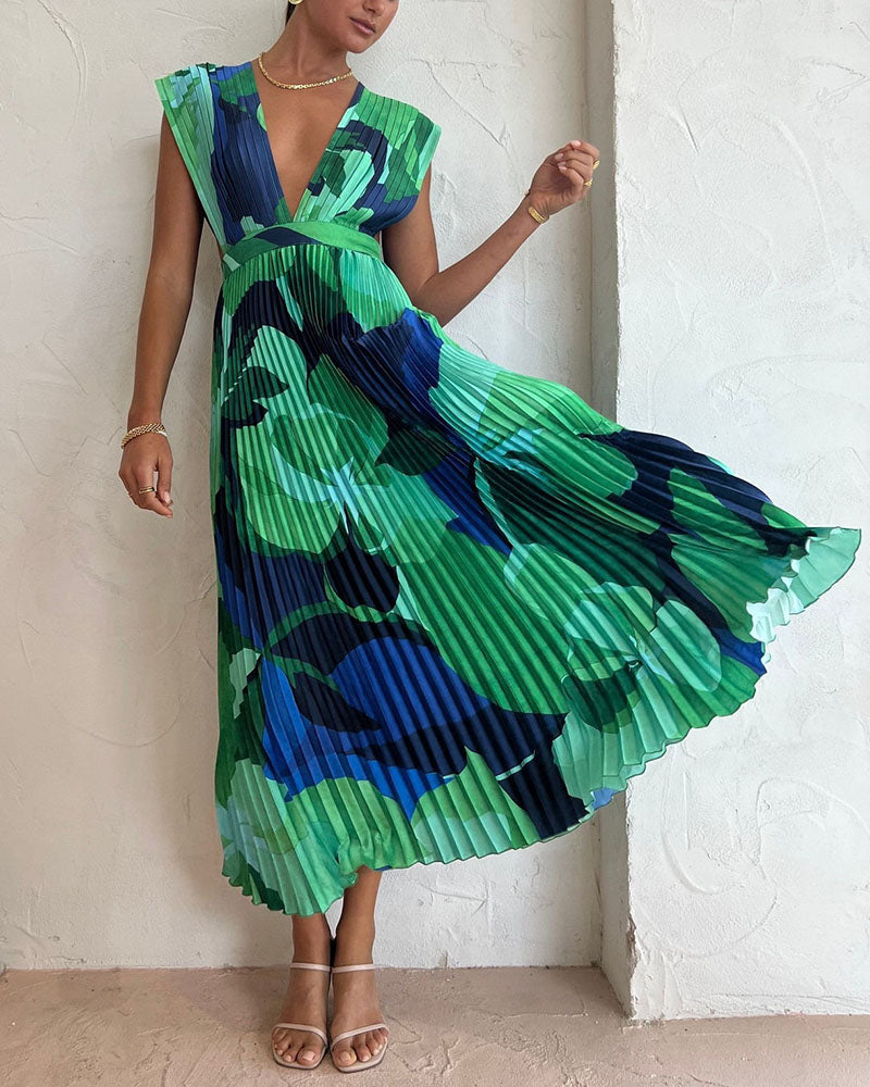 Pleated Sleeveless Midi Dress In Green