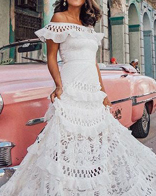 One-shoulder ruffled cutout large swing lace dress