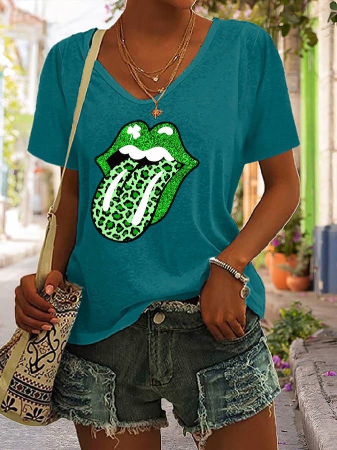 T-shirt décontracté à col en V imprimé pour femme St Patrick's Day Dripping Lips Shamrock Lips 