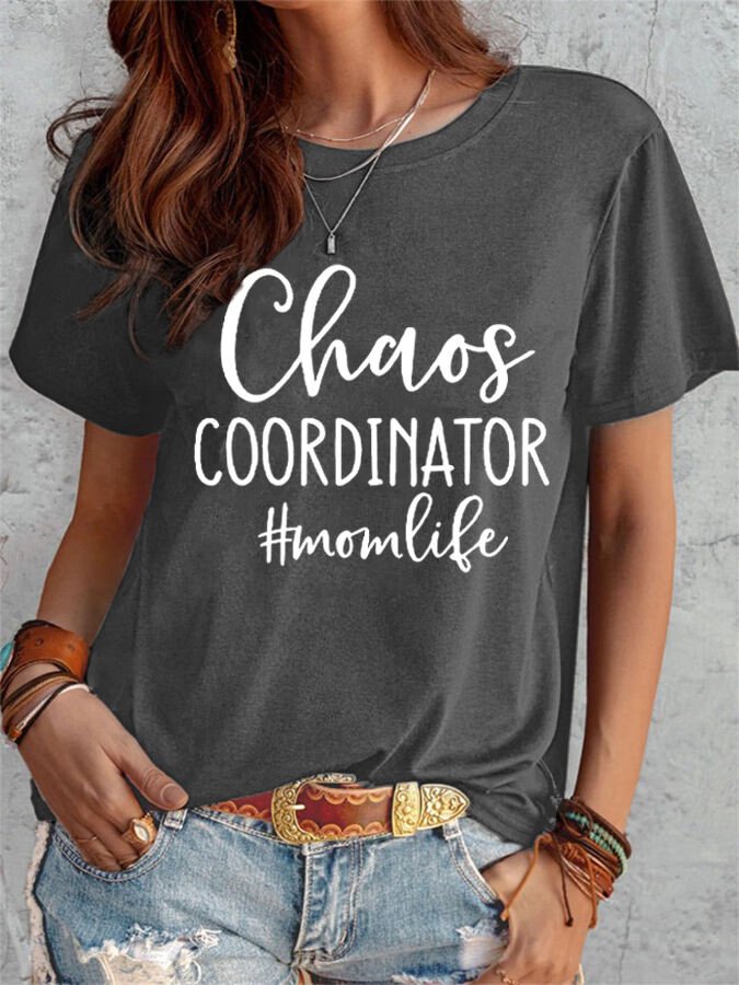 Lässiges T-Shirt mit Chaos Coordinator-Print für Damen 