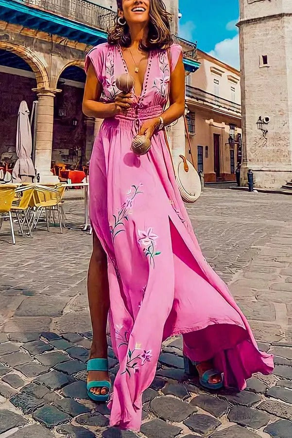 Robe longue fleurie à col en V et pompon style Boho