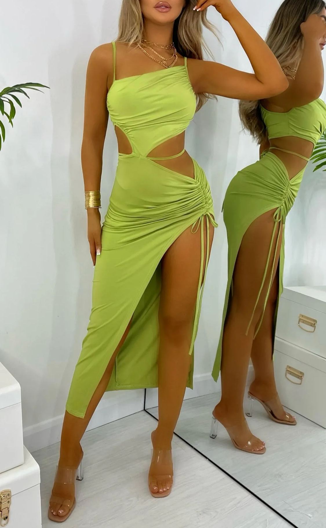 Robe sexy asymétrique froncée