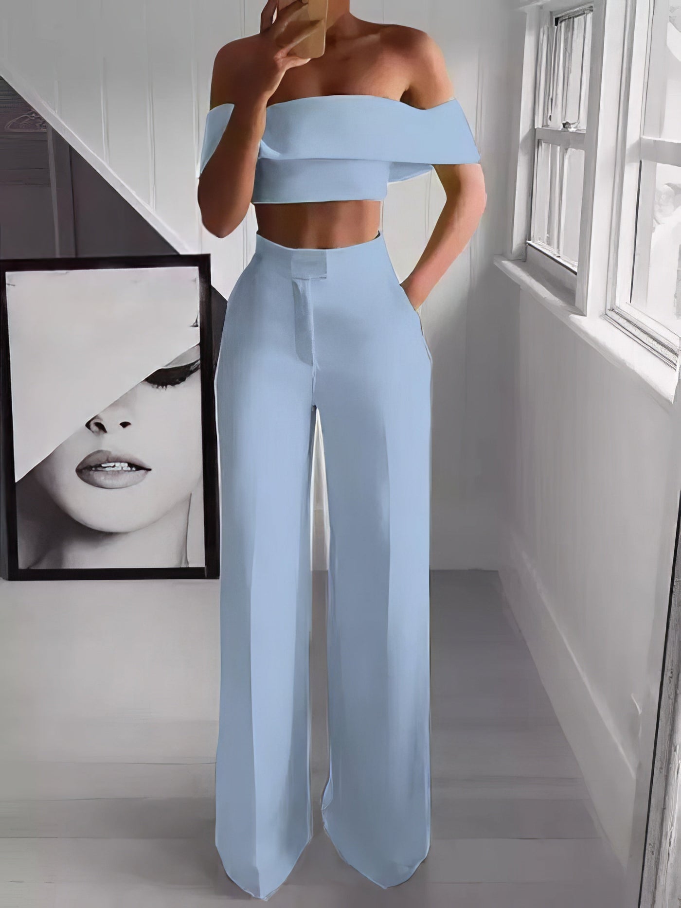 Zweiteiliger Anzug aus One-Shoulder-Crop-Top und Wischhose 